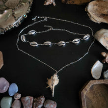 Load image into Gallery viewer, Marina Seashell Necklace Set
