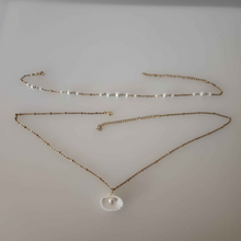 Load image into Gallery viewer, Oceane Seashell Necklace Set
