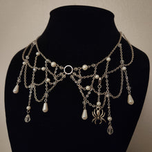 Load image into Gallery viewer, Arachne Collar
