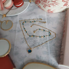 Load image into Gallery viewer, Valentina Emerald Necklace Set
