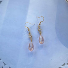 Load image into Gallery viewer, Elle Blush Earrings

